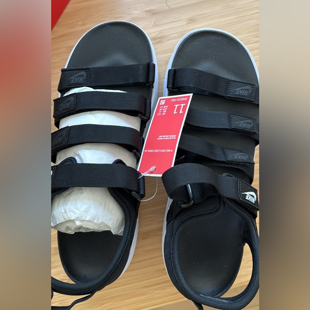 Nike Black Adjustable Strap Sandals